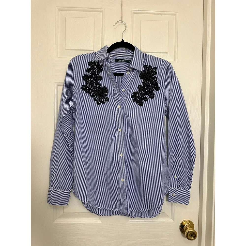 Lauren Ralph Lauren Blue White Striped Lace Applique Button Down Shirt Small - Picture 1 of 4